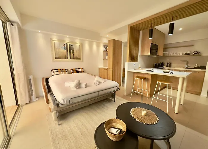 Evasion Boheme - Studio Avec Terrasse Au Coeur De Cannes